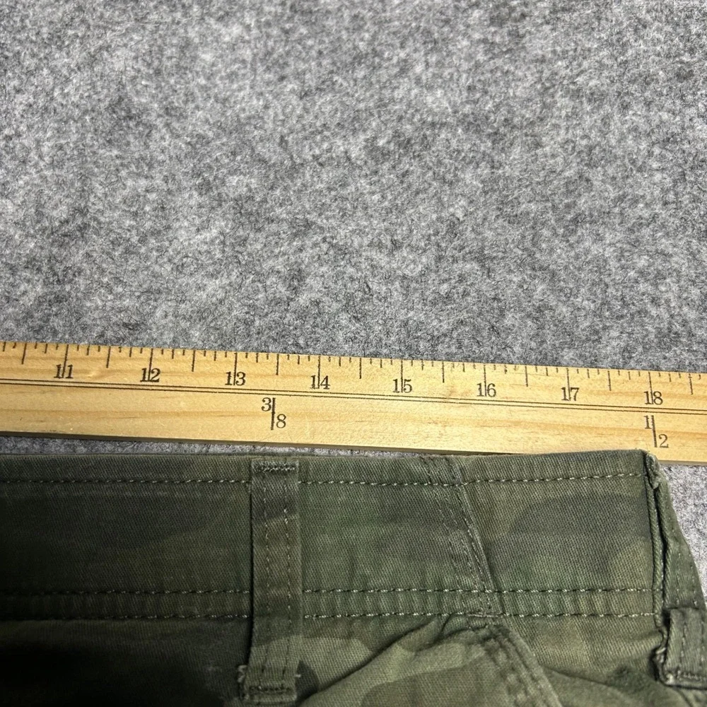 Lee Camo Cargo Shorts Green Camouflage Baggy Skater 90s Vintage Size 36